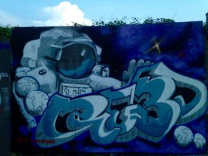 baltimore street art - astronaut